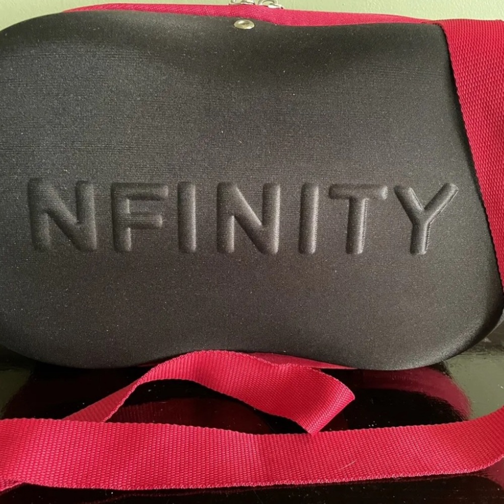 Nfinity Vengeance Cheer Shoe Size 6 Case  W/Strap ~ No Shoes
